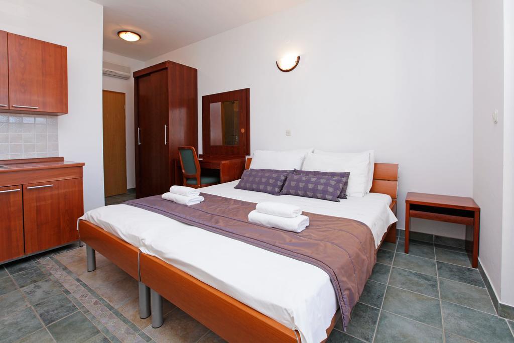 Apartments Vala Vela Luka Phòng bức ảnh