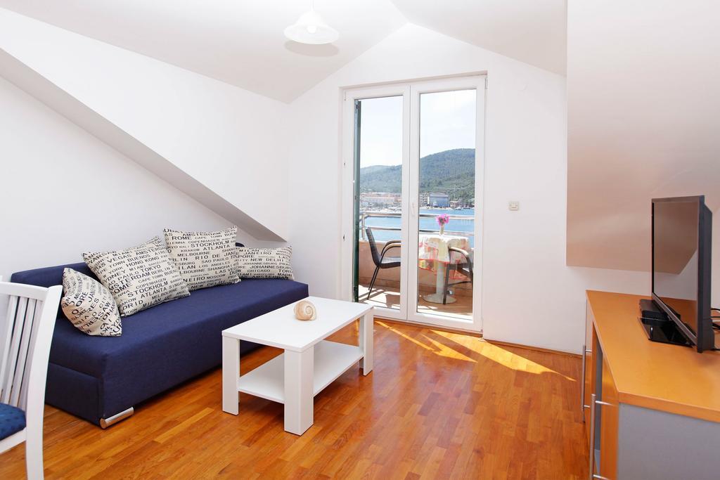 Apartments Vala Vela Luka Ngoại thất bức ảnh