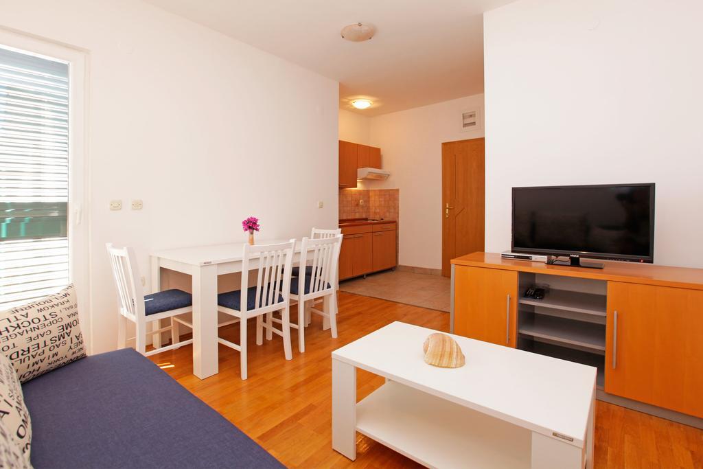 Apartments Vala Vela Luka Ngoại thất bức ảnh