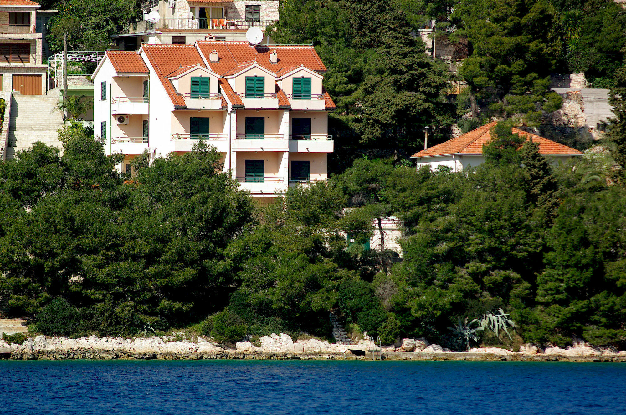 Apartments Vala Vela Luka Ngoại thất bức ảnh
